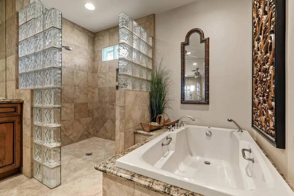 99 Conejo Circle Palm Desert, CA 92260