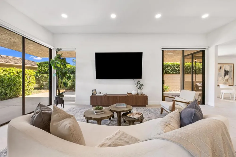 21 Dartmouth Drive Rancho Mirage, CA 92270