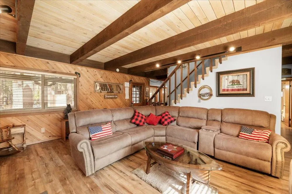 572 Ponderosa Drive Big Bear, CA 92315
