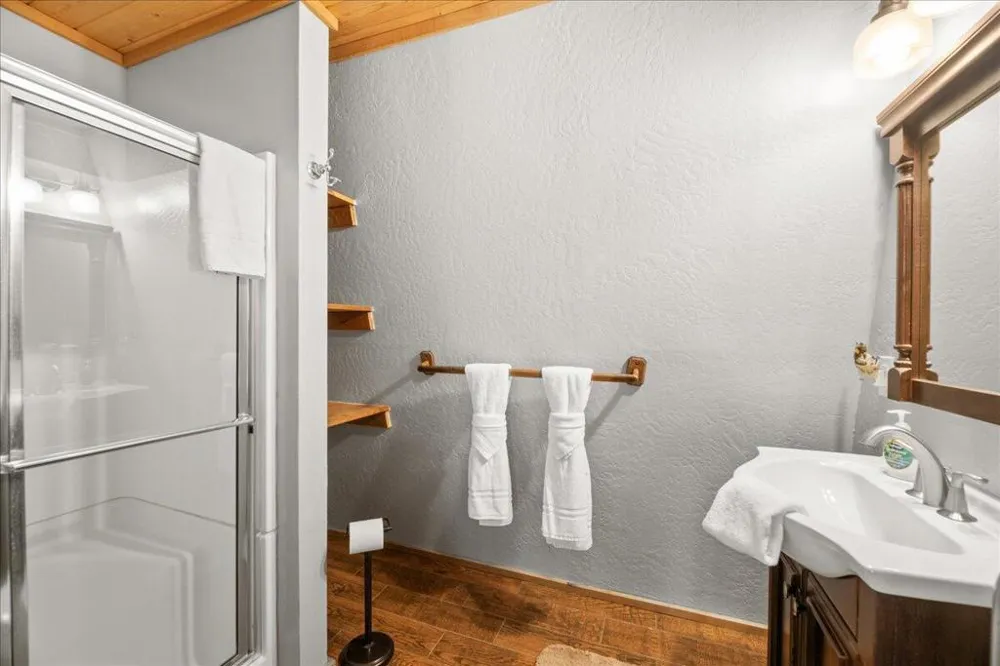 572 Ponderosa Drive Big Bear, CA 92315