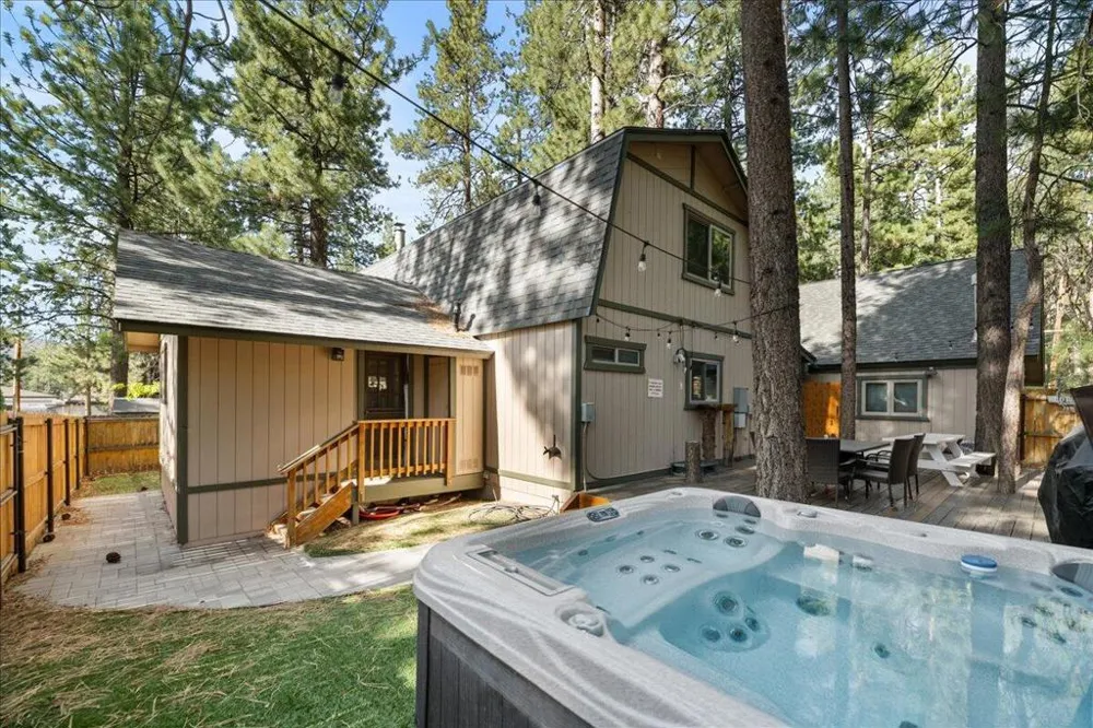 572 Ponderosa Drive Big Bear, CA 92315
