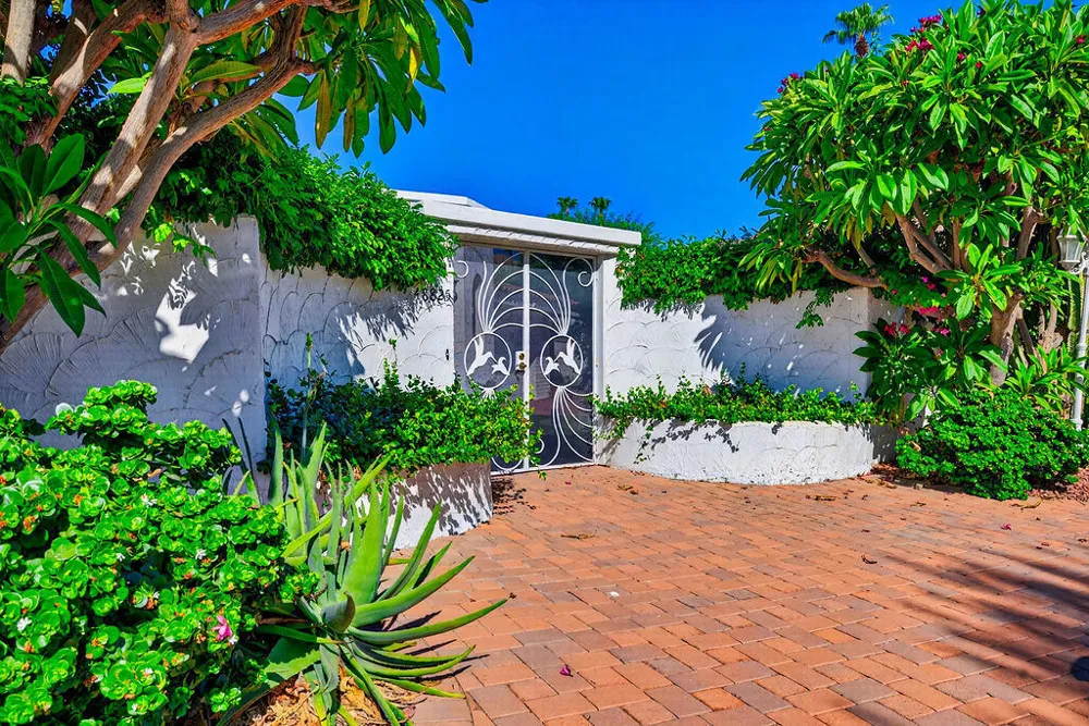 48825 Avenida Anselmo La Quinta, CA 92253