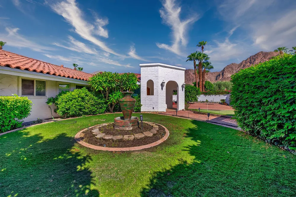 48825 Avenida Anselmo La Quinta, CA 92253