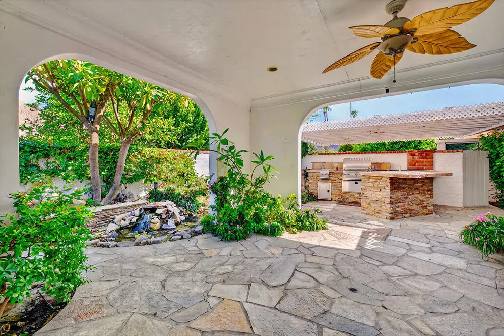 48825 Avenida Anselmo La Quinta, CA 92253