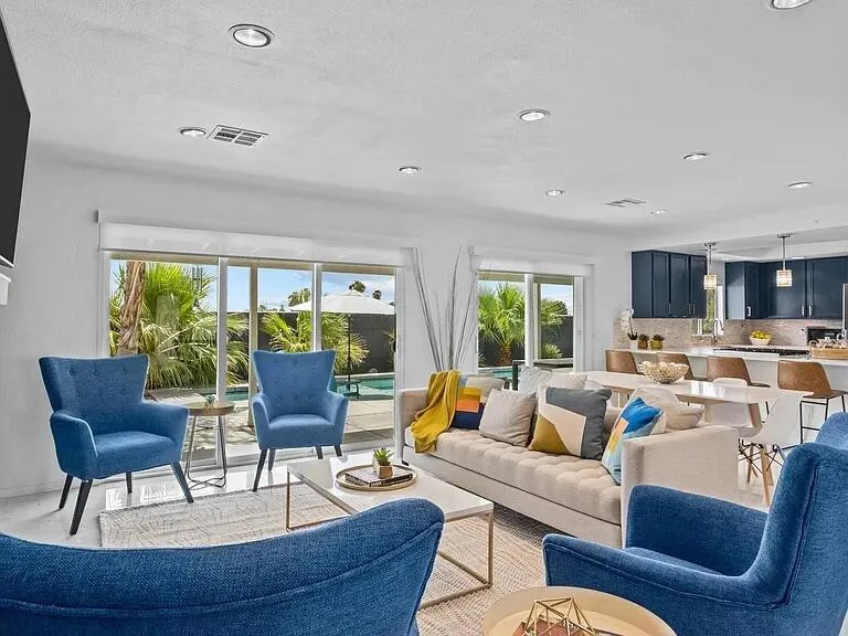 2190 Whitewater Club Drive Palm Springs, CA 92262