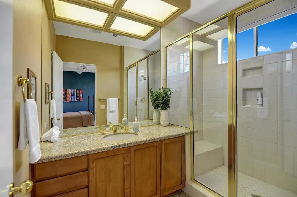 383 Desert Holly Drive Palm Desert, CA 92211