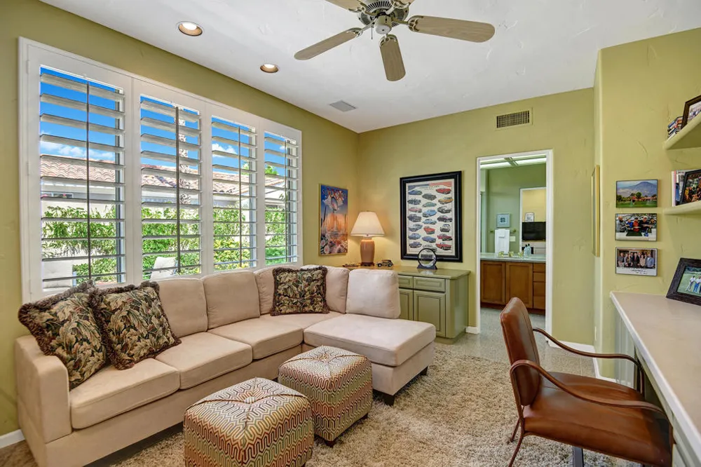 383 Desert Holly Drive Palm Desert, CA 92211