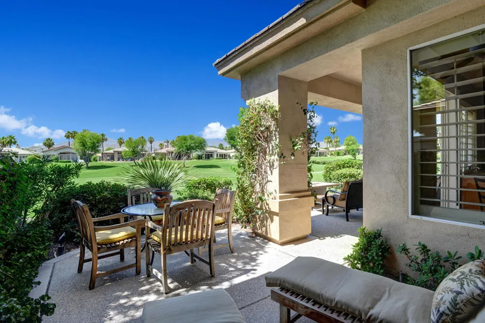 383 Desert Holly Drive Palm Desert, CA 92211