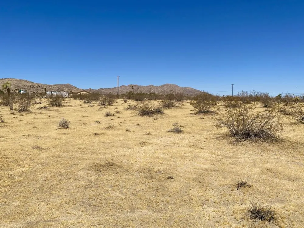 109 Border Avenue Joshua Tree, CA 92252