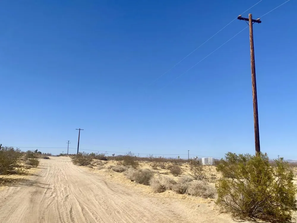 109 Border Avenue Joshua Tree, CA 92252