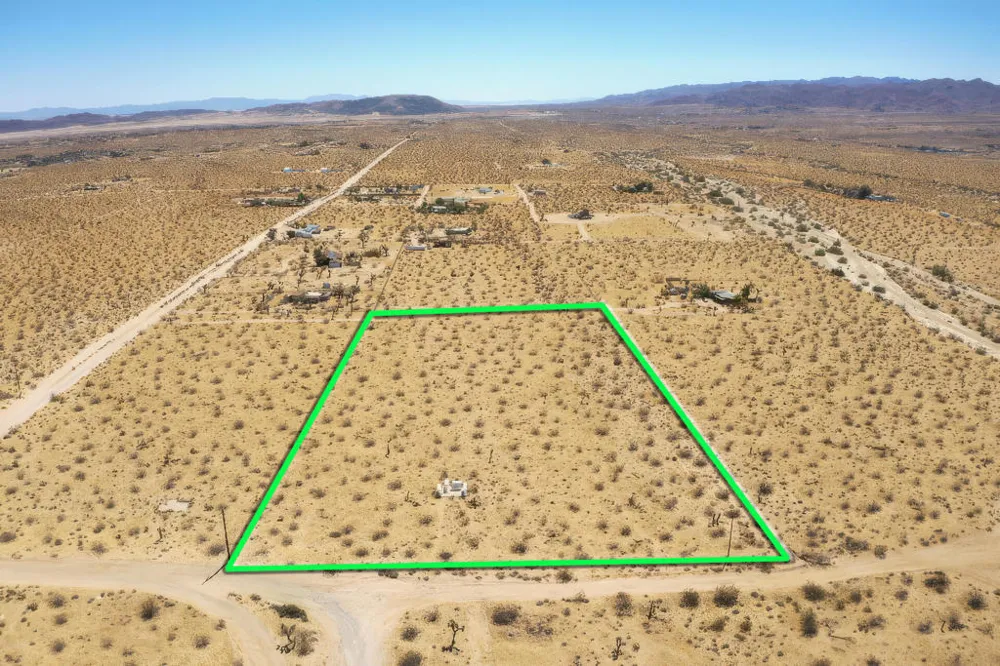 109 Border Avenue Joshua Tree, CA 92252