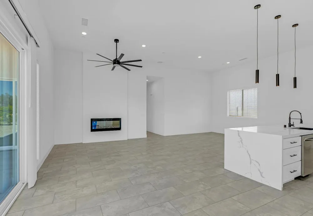 15464 Avenida Rambla Desert Hot Springs, CA 92240