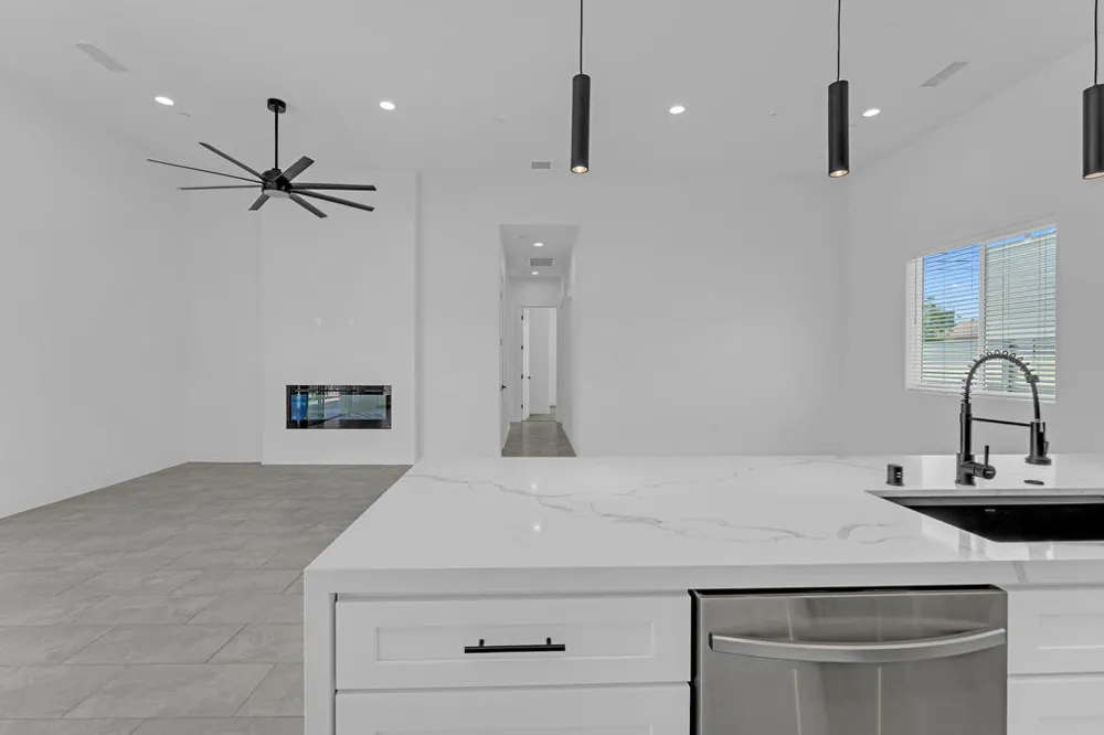 15464 Avenida Rambla Desert Hot Springs, CA 92240