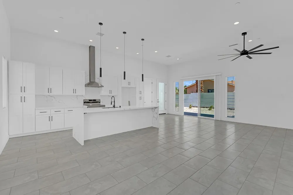 15464 Avenida Rambla Desert Hot Springs, CA 92240