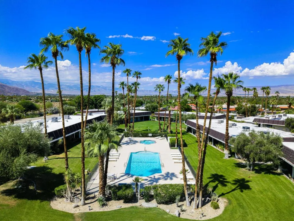 2515 E Jacaranda Road Palm Springs, CA 92264