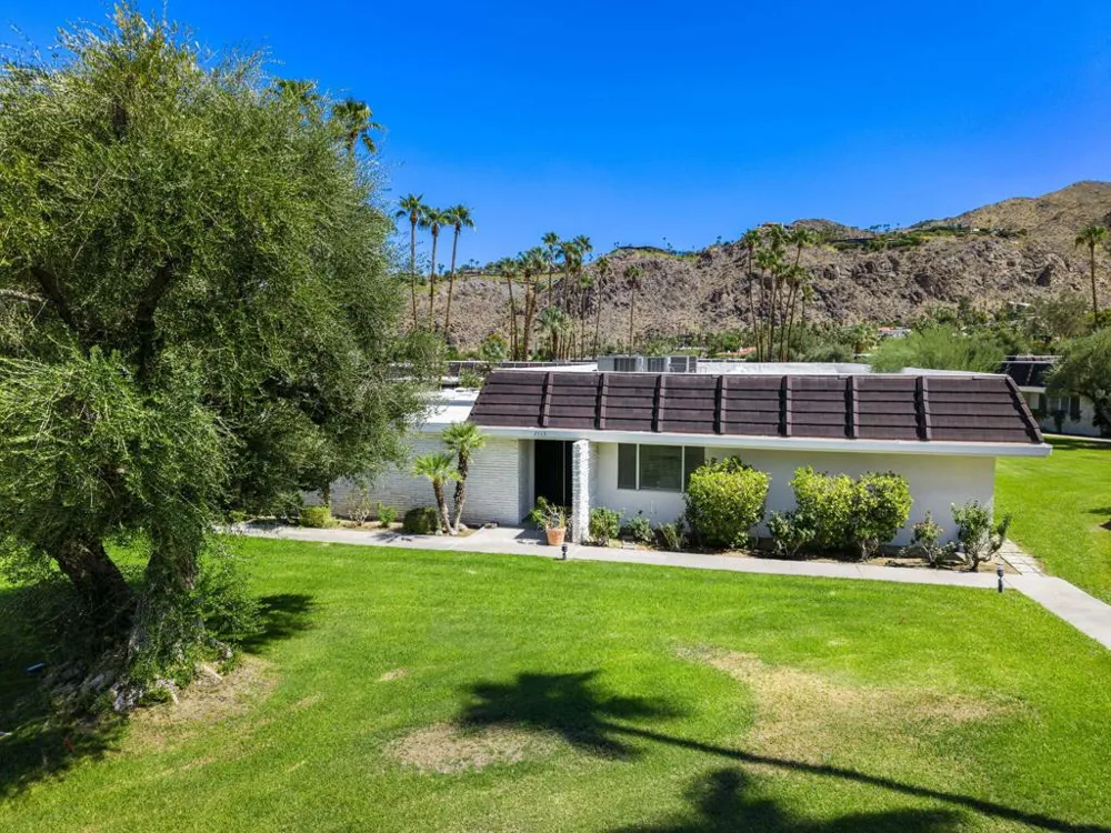 2515 E Jacaranda Road Palm Springs, CA 92264