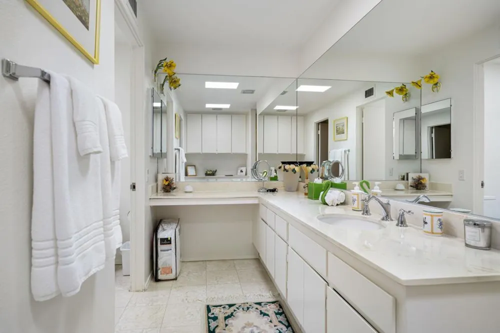 2515 E Jacaranda Road Palm Springs, CA 92264