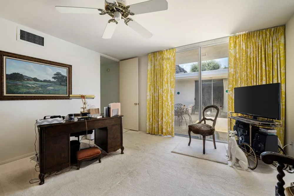2515 E Jacaranda Road Palm Springs, CA 92264