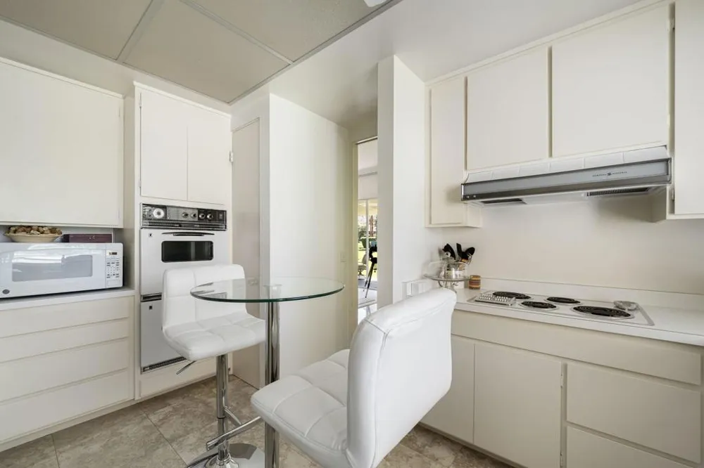 2515 E Jacaranda Road Palm Springs, CA 92264