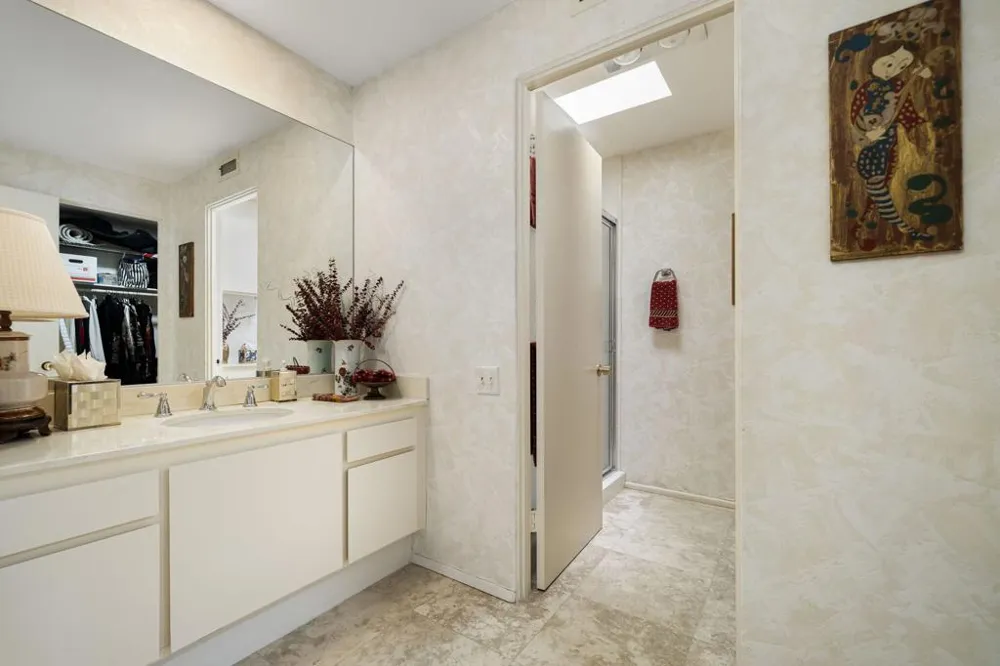 2515 E Jacaranda Road Palm Springs, CA 92264