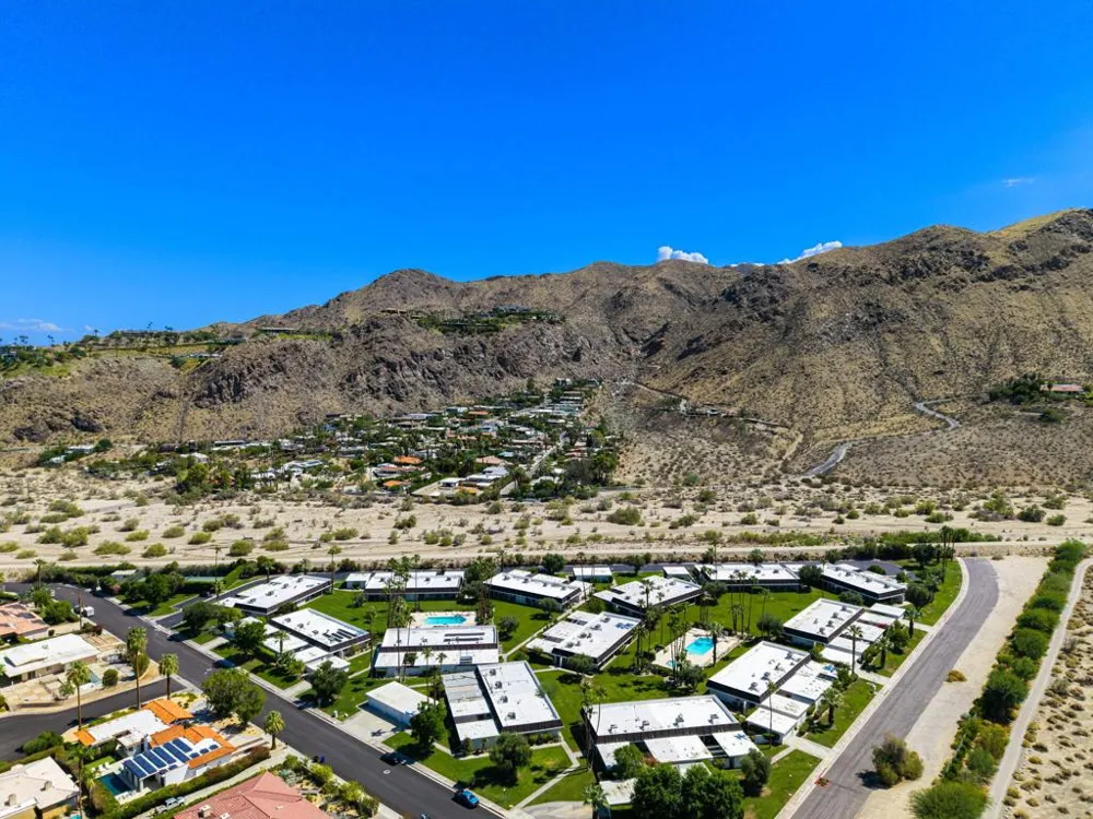 2515 E Jacaranda Road Palm Springs, CA 92264