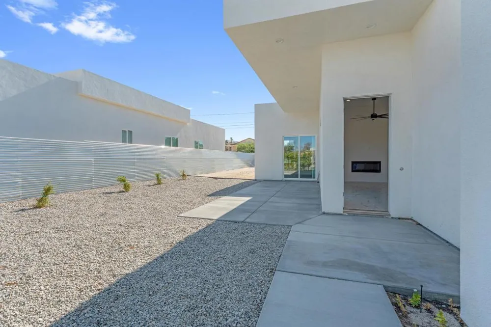 15480 Avenida Rambla Desert Hot Springs, CA 92240