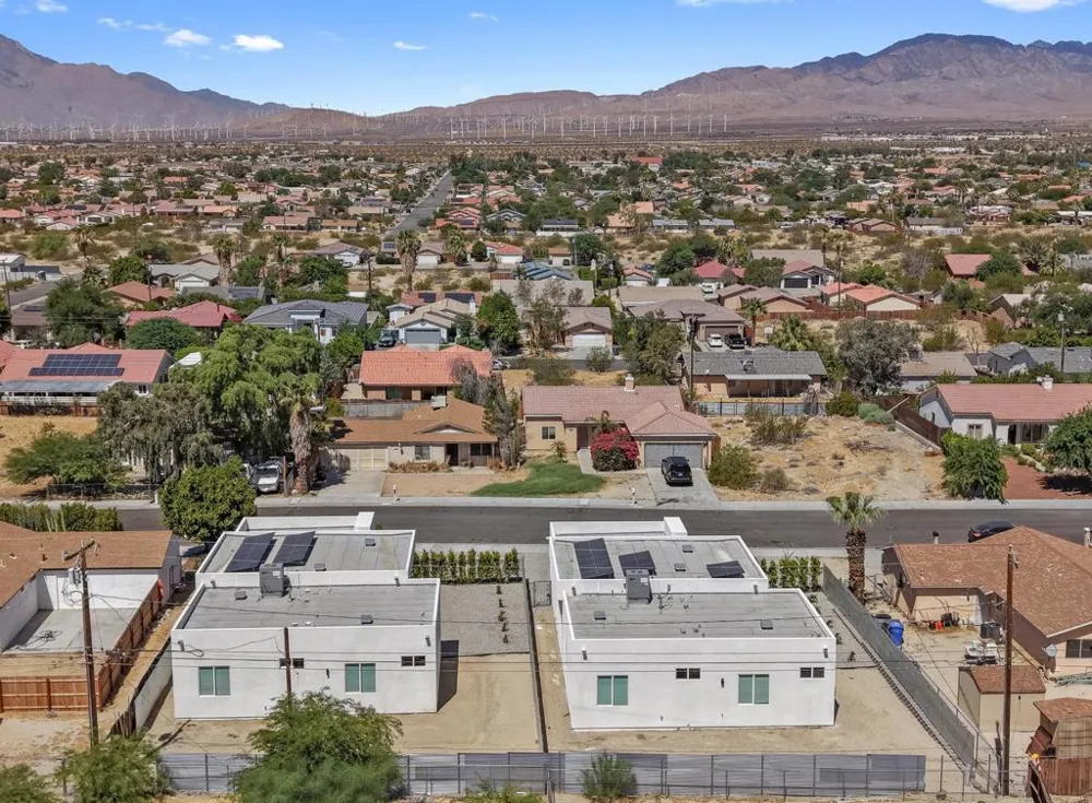 15480 Avenida Rambla Desert Hot Springs, CA 92240