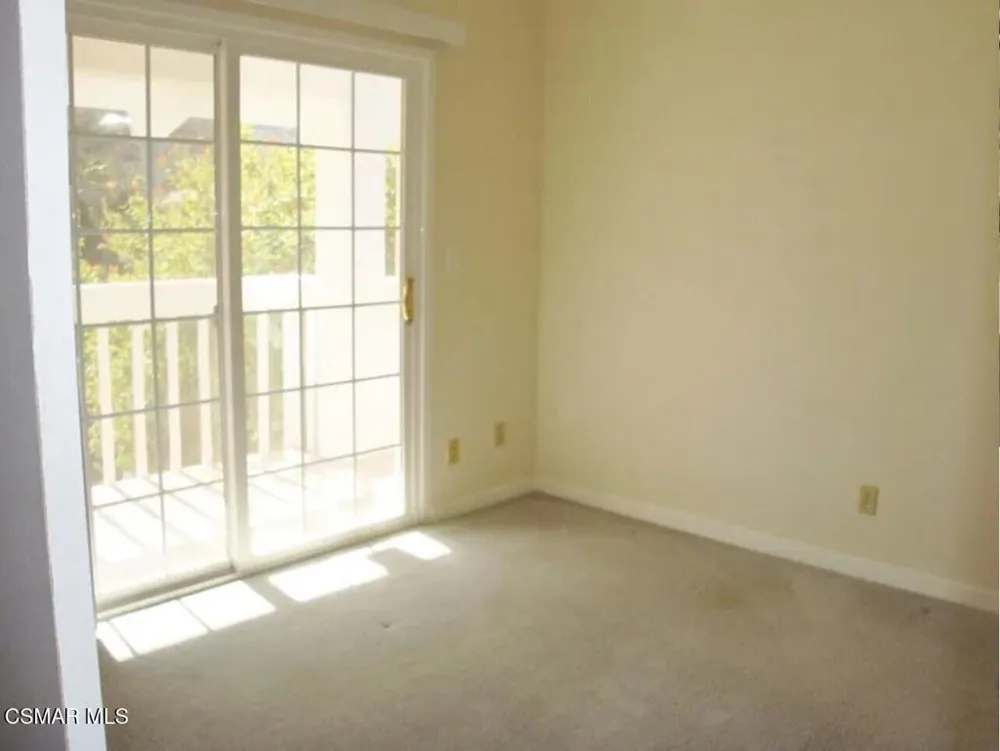 893 Lindawood Street Newbury Park, CA 91320