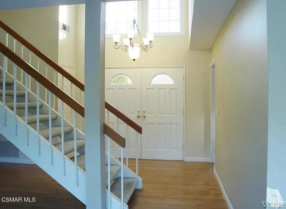 893 Lindawood Street Newbury Park, CA 91320