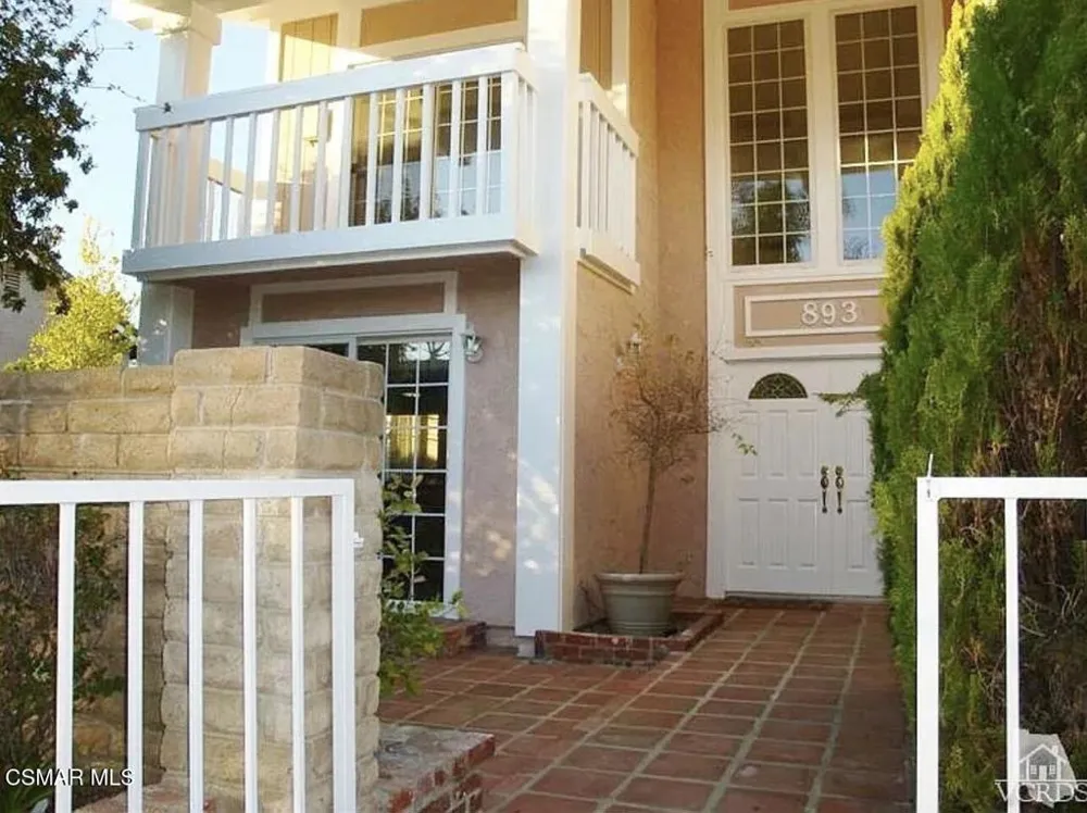 893 Lindawood Street Newbury Park, CA 91320
