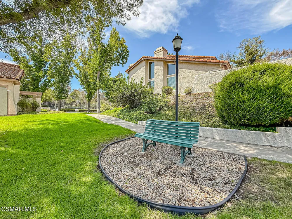 441 Cherry Hills Lane Thousand Oaks, CA 91320