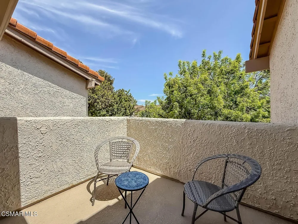 441 Cherry Hills Lane Thousand Oaks, CA 91320