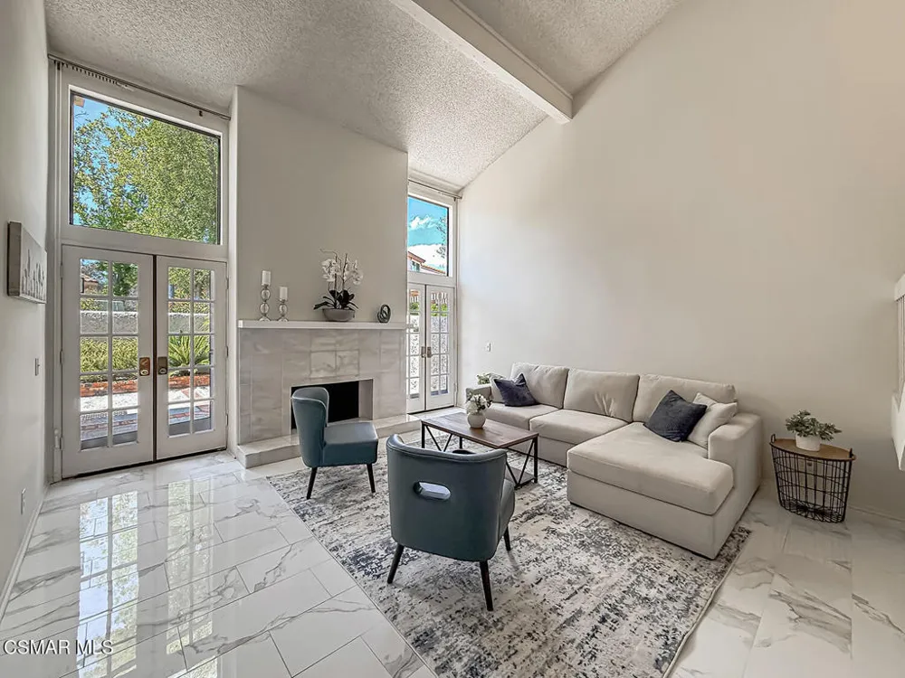 441 Cherry Hills Lane Thousand Oaks, CA 91320