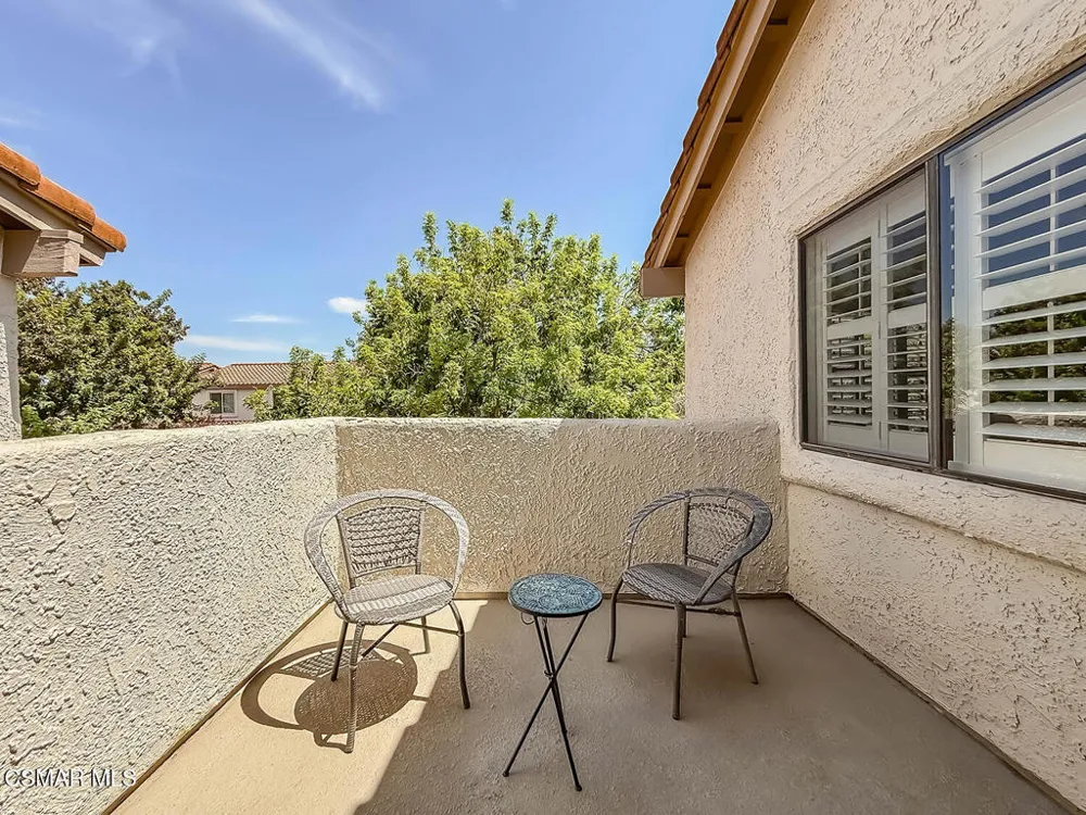 441 Cherry Hills Lane Thousand Oaks, CA 91320