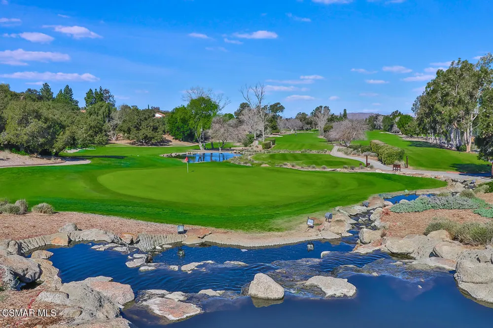 441 Cherry Hills Lane Thousand Oaks, CA 91320