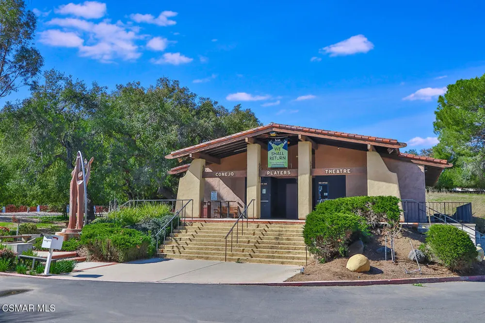 441 Cherry Hills Lane Thousand Oaks, CA 91320
