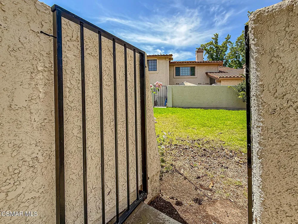 441 Cherry Hills Lane Thousand Oaks, CA 91320