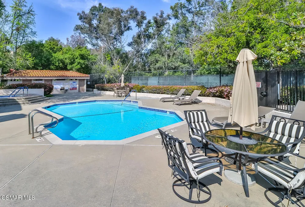 441 Cherry Hills Lane Thousand Oaks, CA 91320