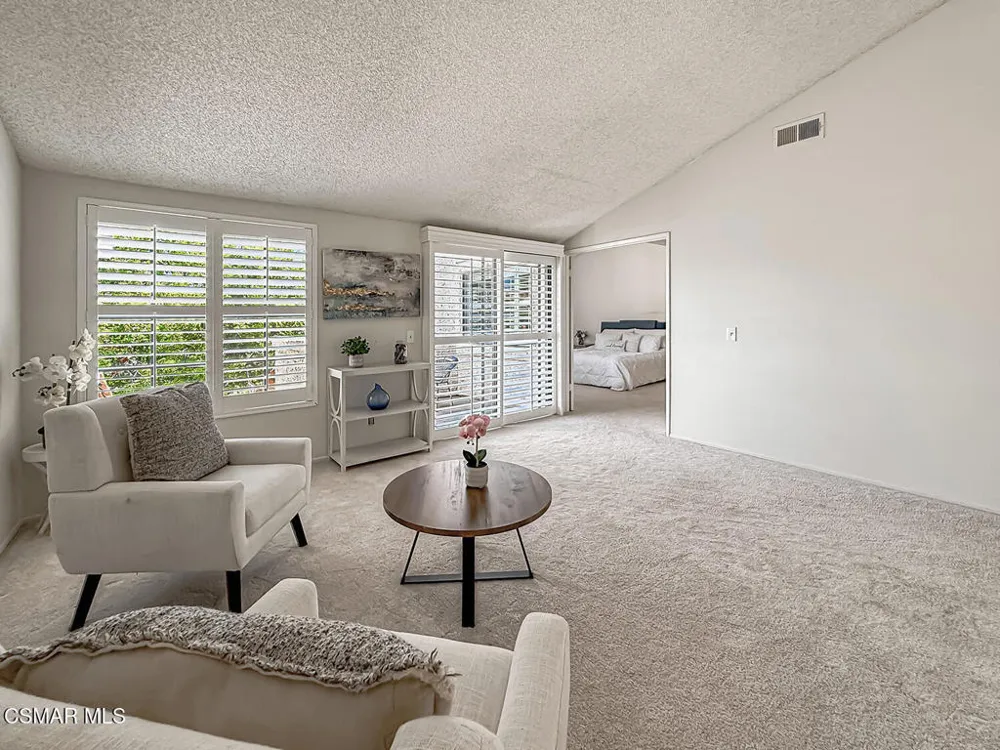 441 Cherry Hills Lane Thousand Oaks, CA 91320