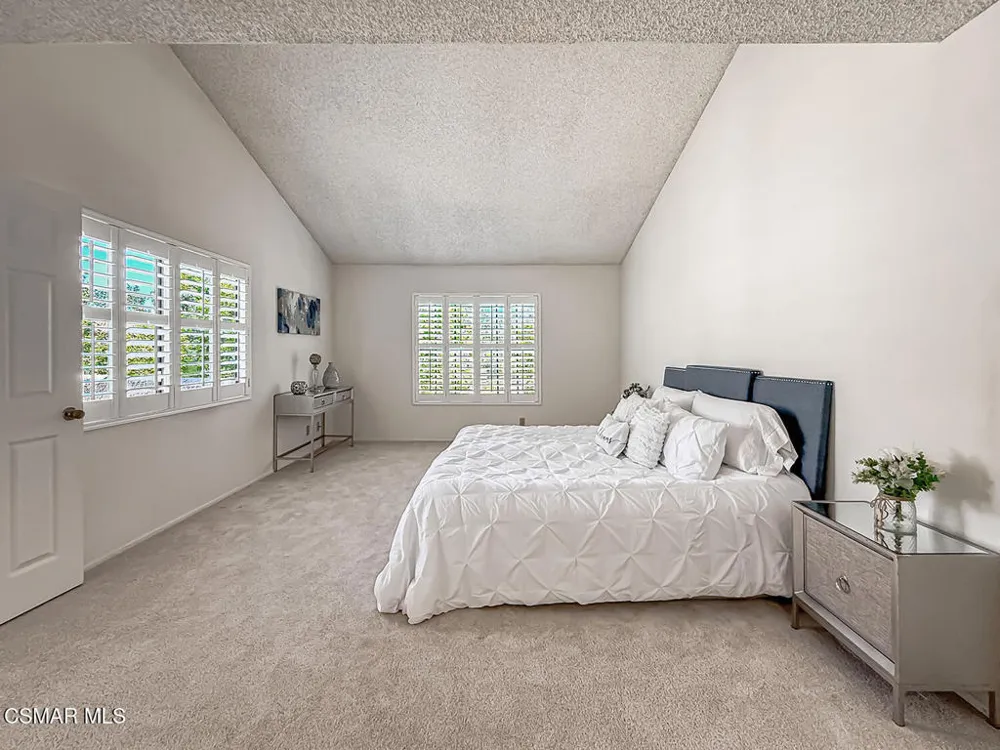 441 Cherry Hills Lane Thousand Oaks, CA 91320