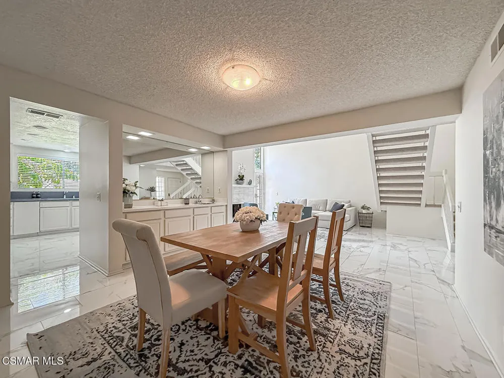 441 Cherry Hills Lane Thousand Oaks, CA 91320