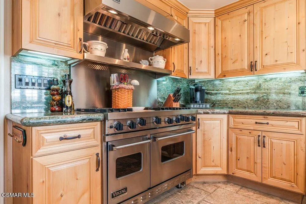 5301 Cedarhaven Drive Agoura Hills, CA 91301