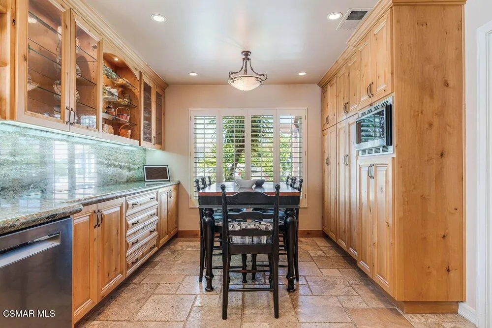 5301 Cedarhaven Drive Agoura Hills, CA 91301