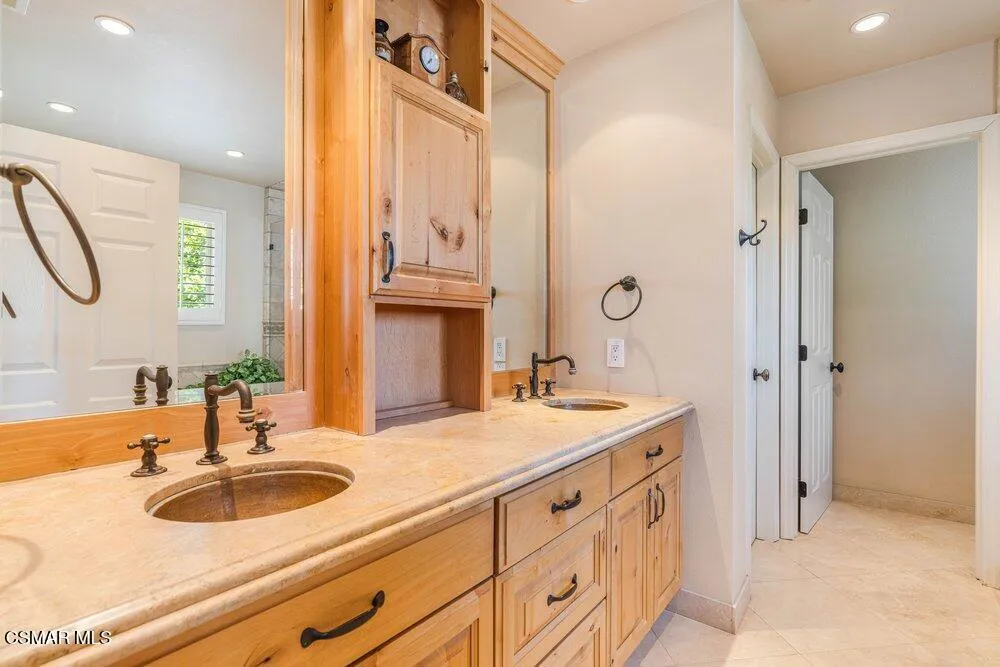 5301 Cedarhaven Drive Agoura Hills, CA 91301