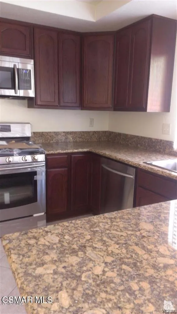 4117 Lost Springs Drive Calabasas, CA 91301