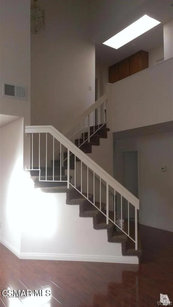 4117 Lost Springs Drive Calabasas, CA 91301