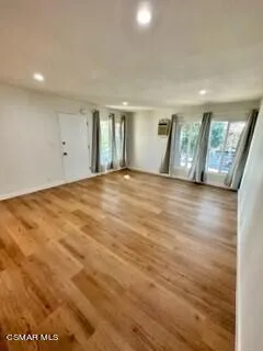 5728 Hazeltine Avenue Van Nuys, CA 91401