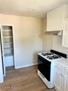 5728 Hazeltine Avenue Van Nuys, CA 91401