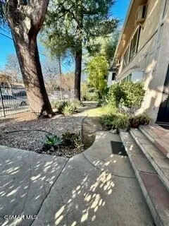 5728 Hazeltine Avenue Van Nuys, CA 91401