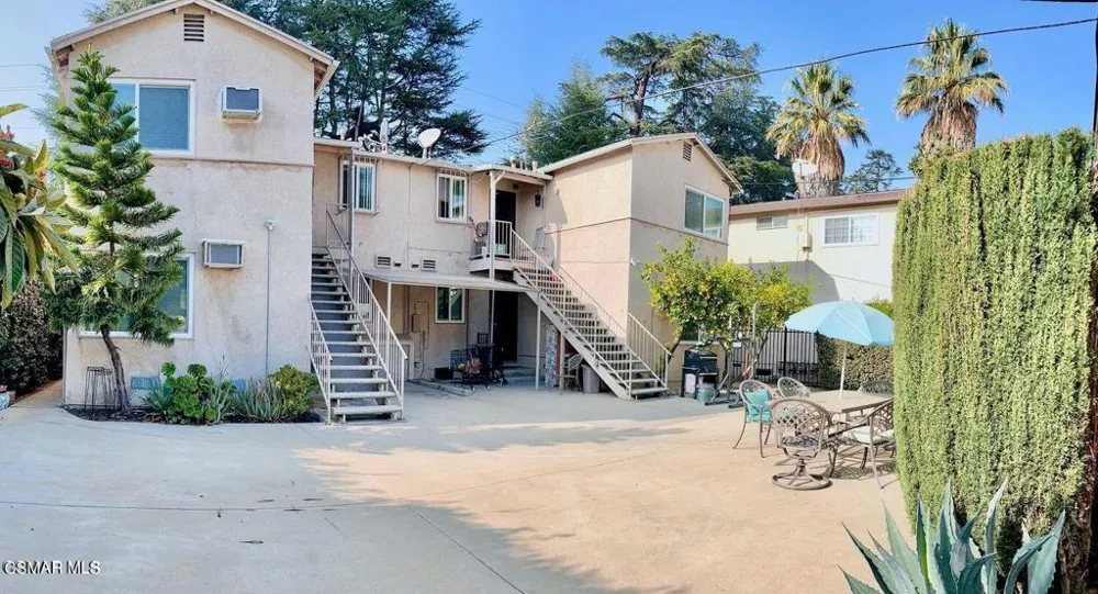 5728 Hazeltine Avenue Van Nuys, CA 91401